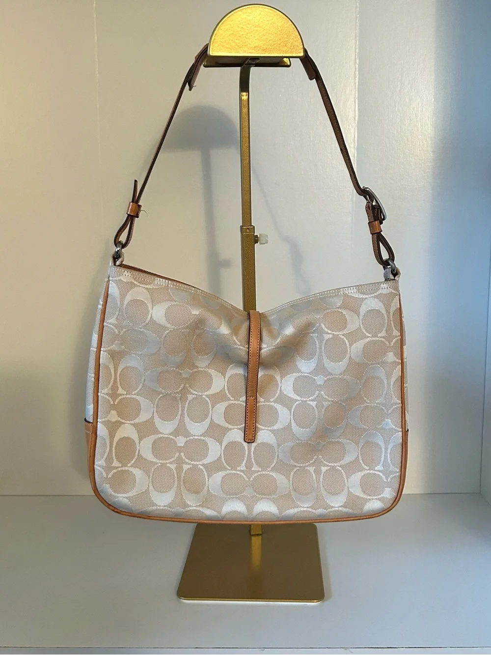 Coach”Hamptons” Signature Clip Hobo bag with Tan Leather Trim